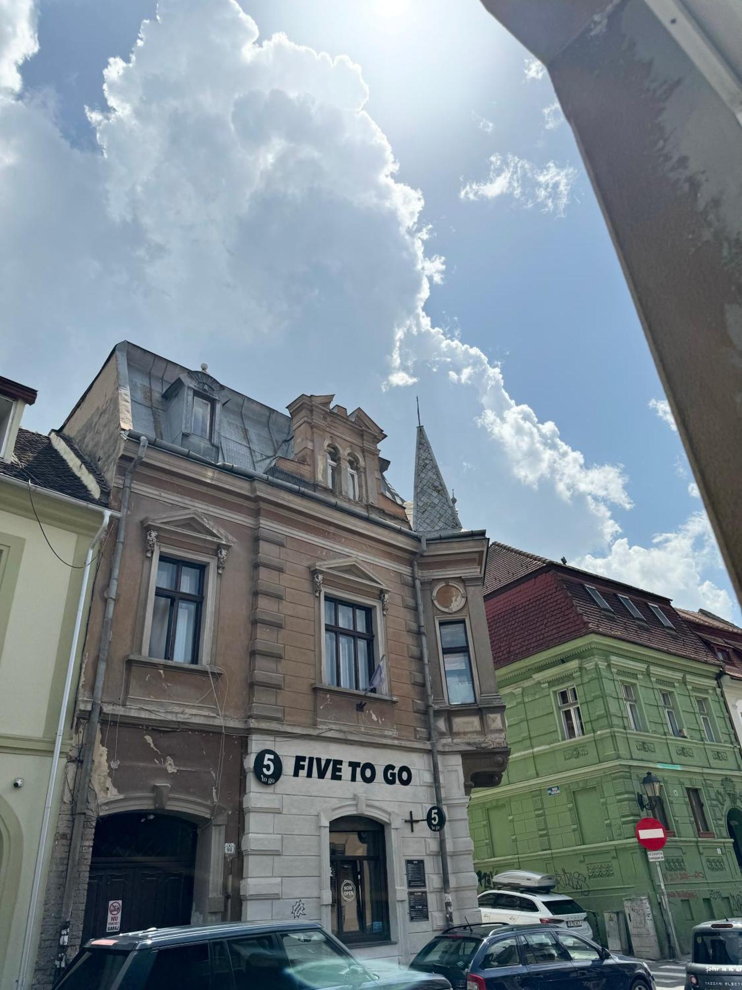 Ada'S Luxury Apartament&Studio - Old City Braşov Esterno foto