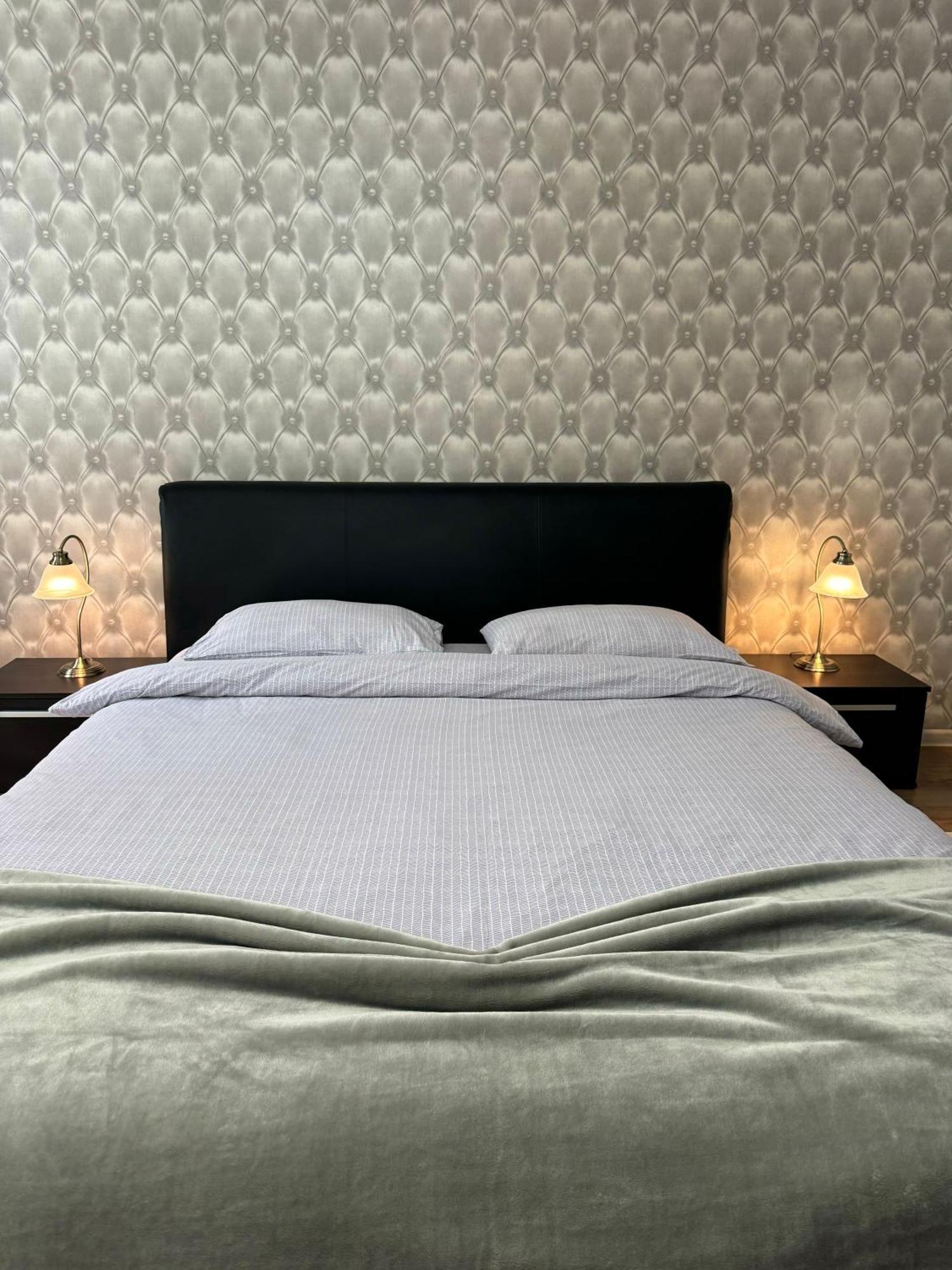 Ada'S Luxury Apartament&Studio - Old City Braşov Esterno foto
